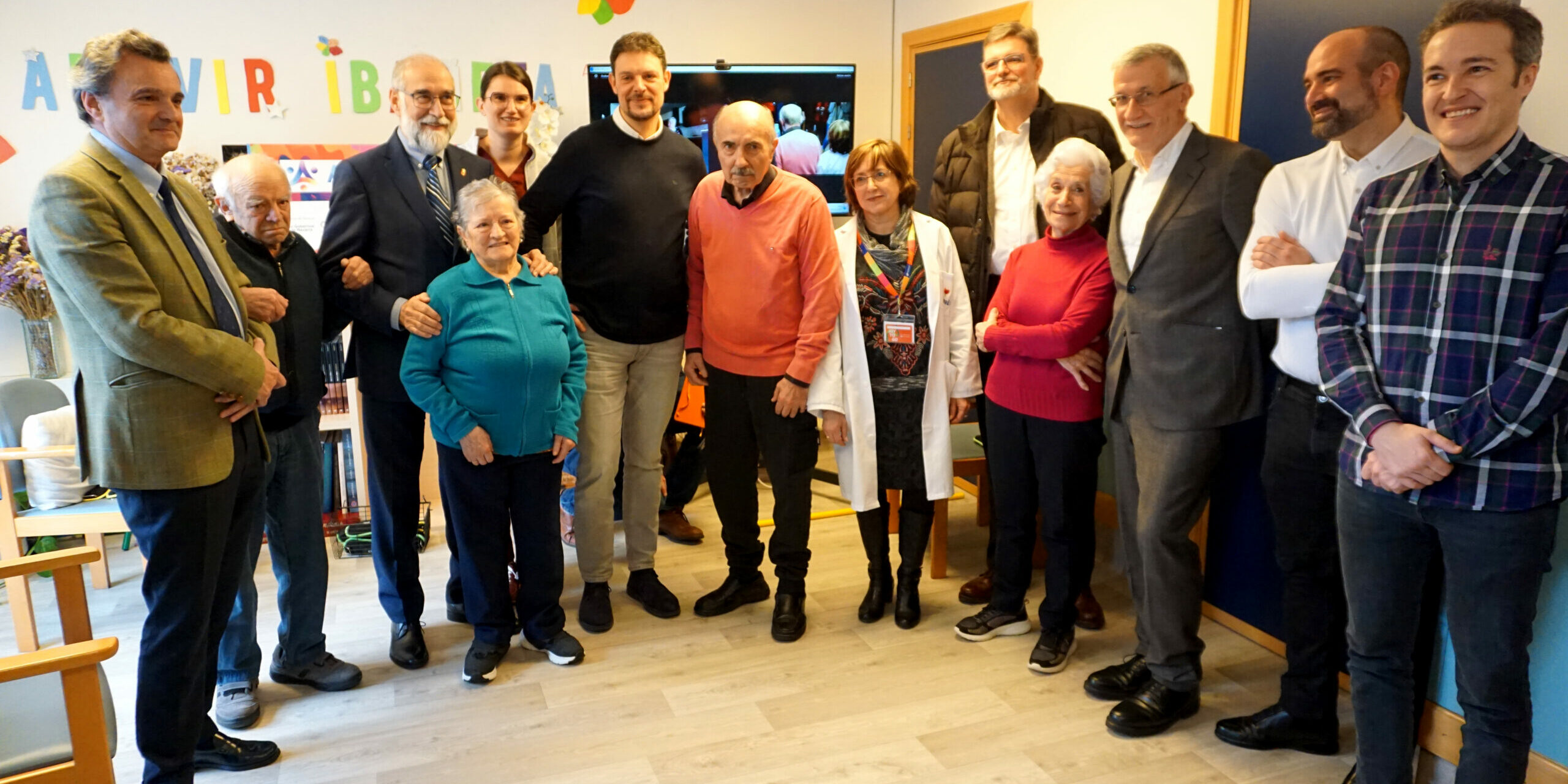 Presentación del proyecto Acercar con usuarios de la residencia de Erro